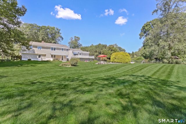 208 Thornridge Drive, Stamford, CT 06903
