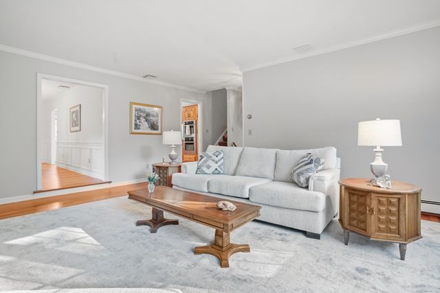 208 Thornridge Drive, Stamford, CT 06903