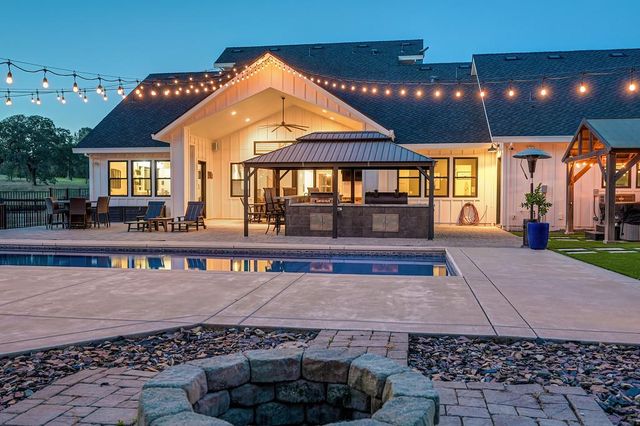 2201 Deer Valley Rd, Rescue, CA 95672