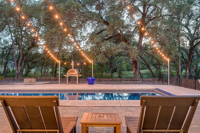 2201 Deer Valley Rd, Rescue, CA 95672