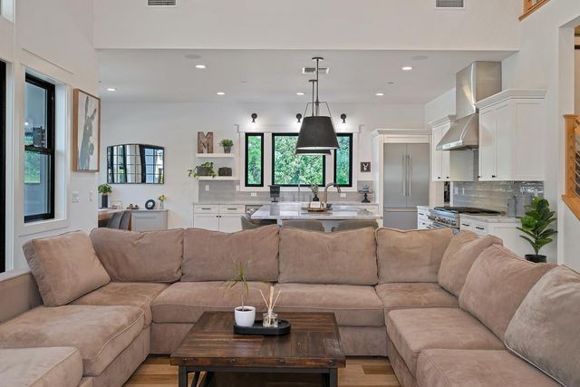 2201 Deer Valley Rd, Rescue, CA 95672