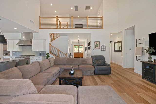 2201 Deer Valley Rd, Rescue, CA 95672