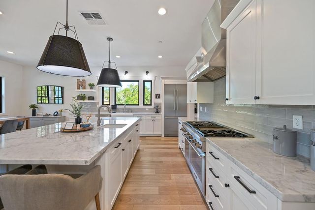 2201 Deer Valley Rd, Rescue, CA 95672