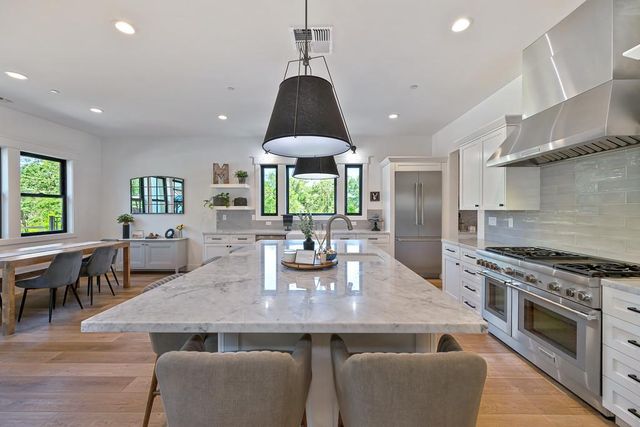 2201 Deer Valley Rd, Rescue, CA 95672
