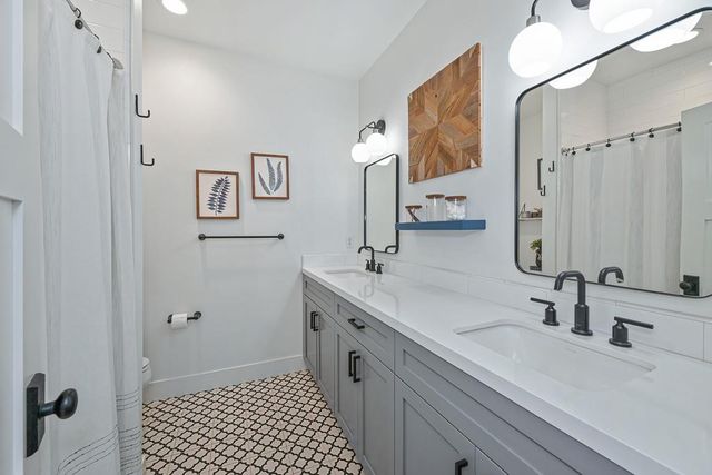 2201 Deer Valley Rd, Rescue, CA 95672