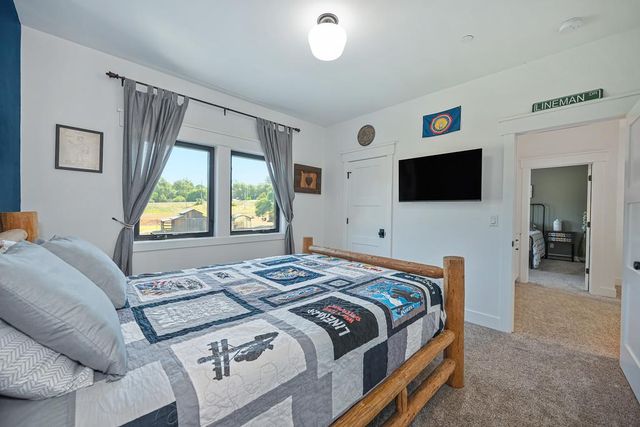 2201 Deer Valley Rd, Rescue, CA 95672