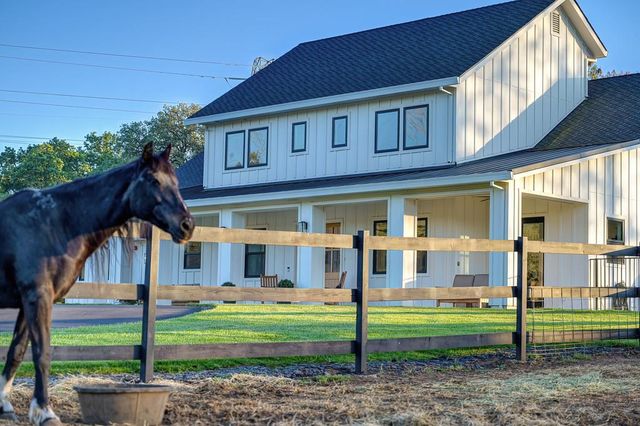2201 Deer Valley Rd, Rescue, CA 95672