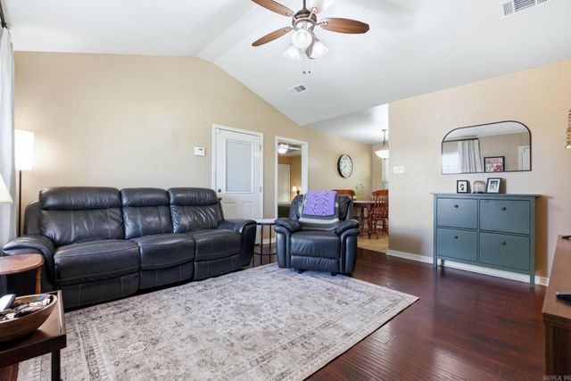 4 Cedar Loop, Beebe, AR 72012