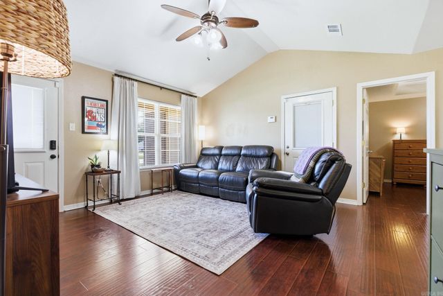 4 Cedar Loop, Beebe, AR 72012