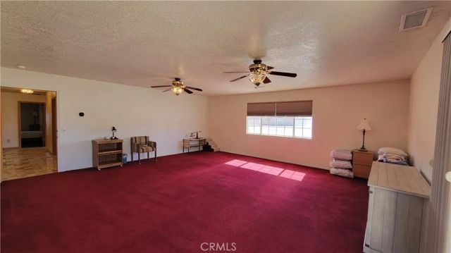 8756 Oakwood Avenue, Hesperia, CA 92345