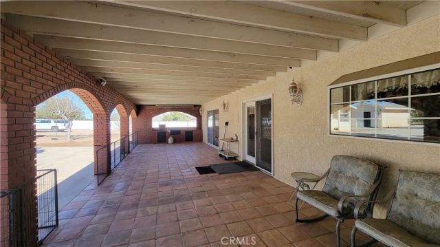 8756 Oakwood Avenue, Hesperia, CA 92345