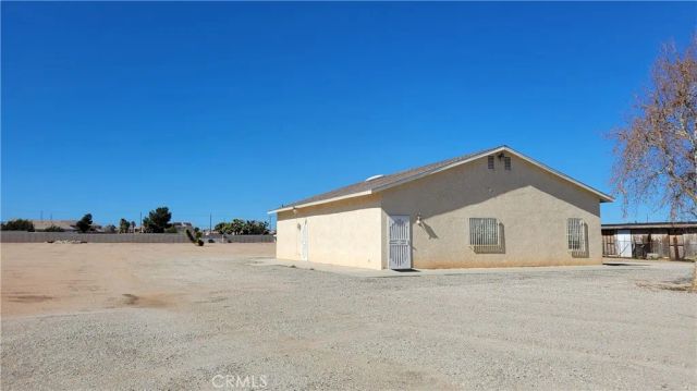 8756 Oakwood Avenue, Hesperia, CA 92345