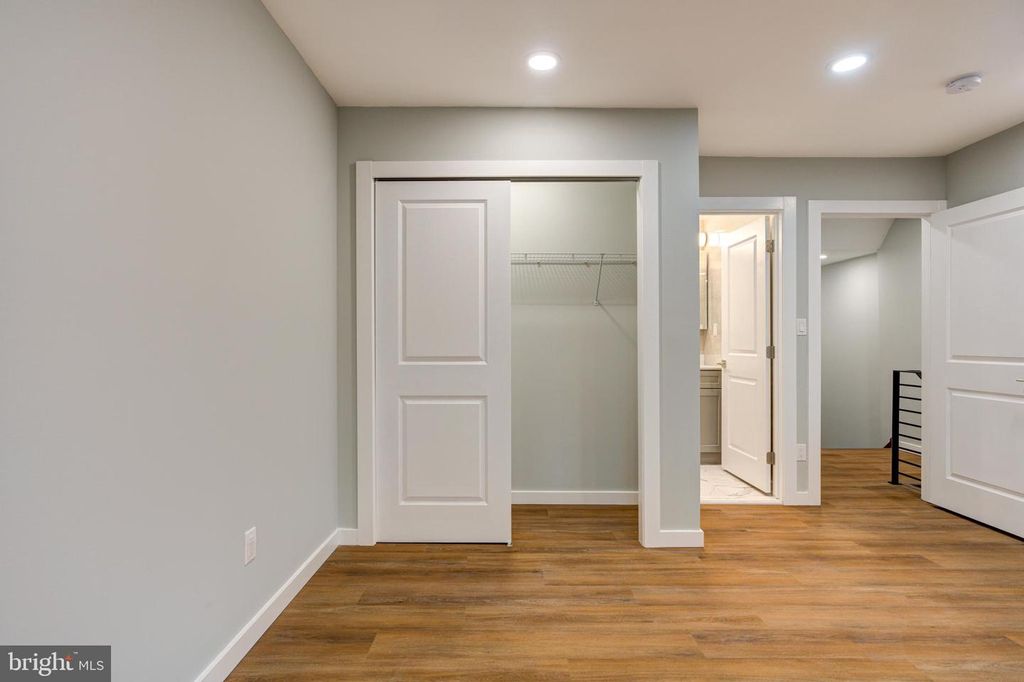 1323 S 15TH ST, PHILADELPHIA, PA 19146 — photo 3