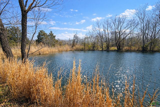 2041 mills cart Road, Salem, IL 62881