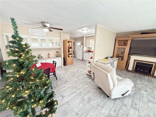 2205 acacia 62, Hemet, CA 92543