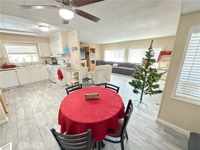 2205 acacia 62, Hemet, CA 92543