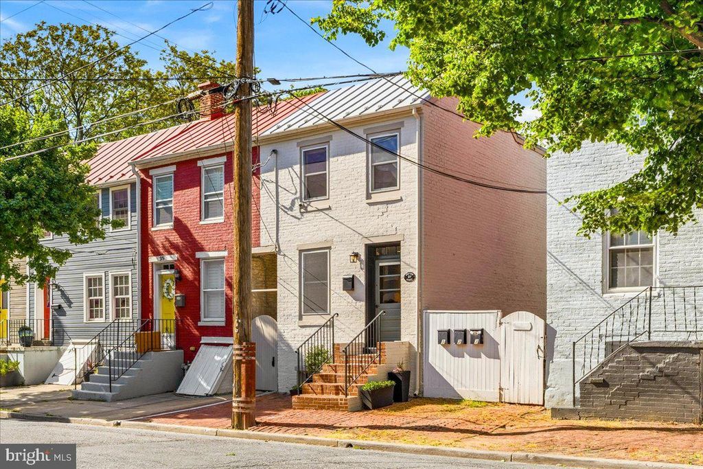 37 E 5TH ST, Frederick, MD 21701