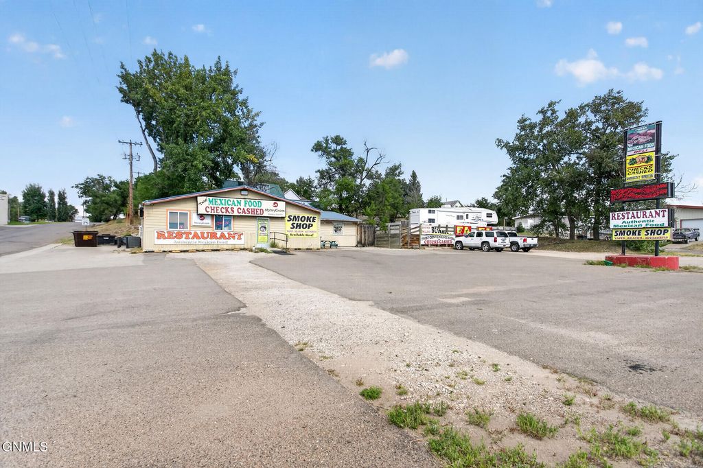 404 2nd Avenue SW, Watford City, ND 58854 photo 3
