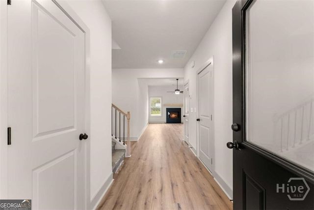 208 Squirrel Run, Good Hope, GA 30641