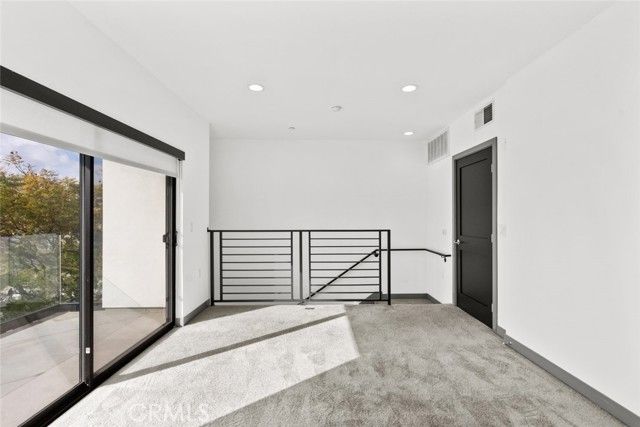 178 Alexandria Avenue, Los Angeles, CA 90004