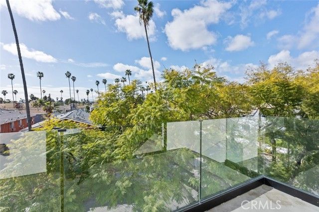 178 Alexandria Avenue, Los Angeles, CA 90004