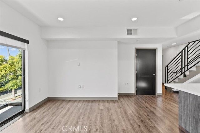 178 Alexandria Avenue, Los Angeles, CA 90004