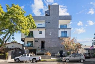 178 Alexandria Avenue, Los Angeles, CA 90004