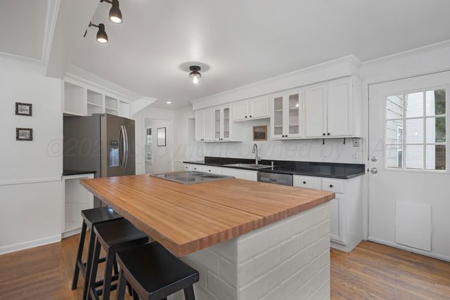 2102 S HAYDEN Street, Amarillo, TX 79109