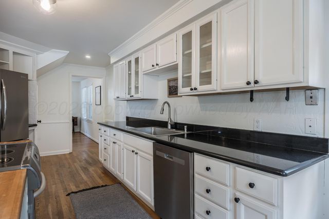 2102 S HAYDEN Street, Amarillo, TX 79109