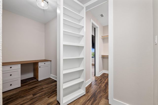 4408 Hennig DR, Austin, TX 78738