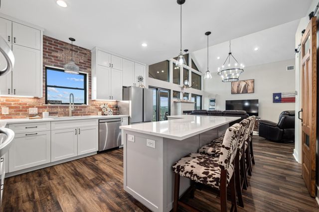 4408 Hennig DR, Austin, TX 78738