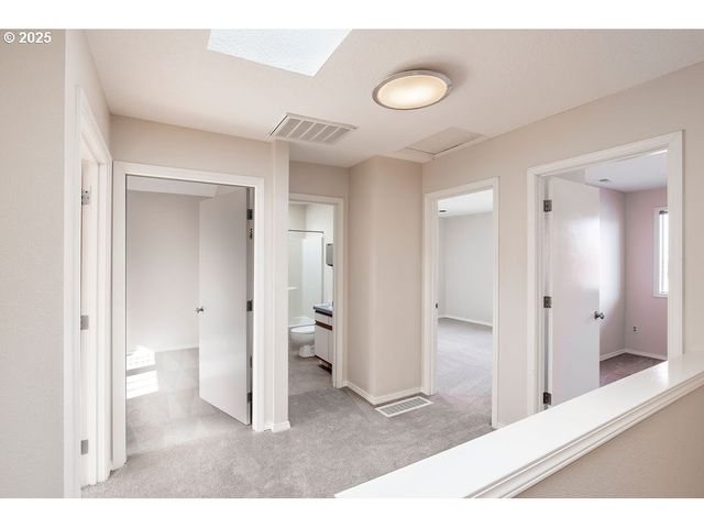 2617 Nw THURMAN St, Portland, OR 97210