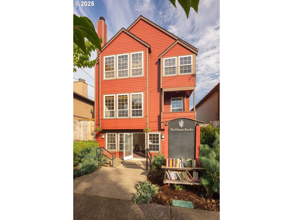 2617 Nw THURMAN St, Portland, OR 97210