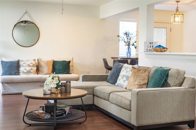 10022 Glenrio Lane, Dallas, TX 75229