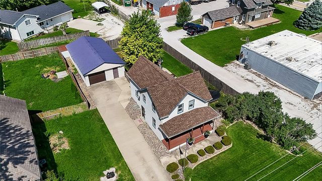 105 15th Street, Dallas Center, IA 50063