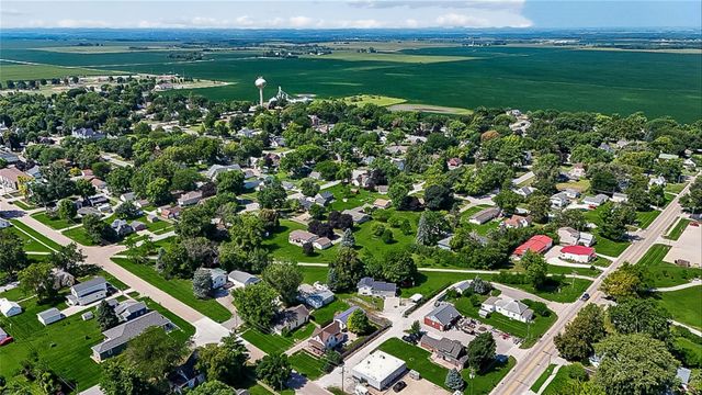 105 15th Street, Dallas Center, IA 50063