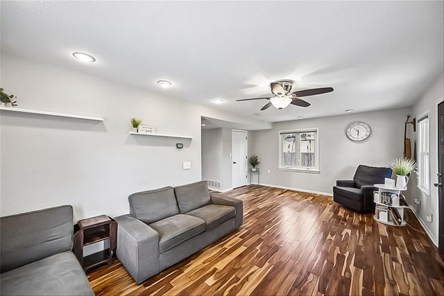 105 15th Street, Dallas Center, IA 50063