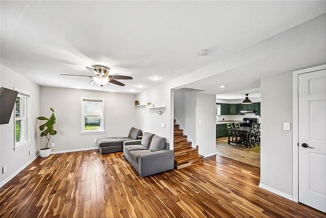 105 15th Street, Dallas Center, IA 50063
