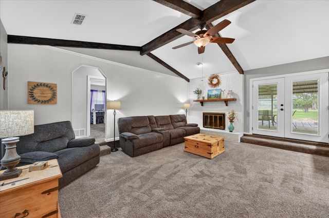 745 Carol Lane, Burleson, TX 76028