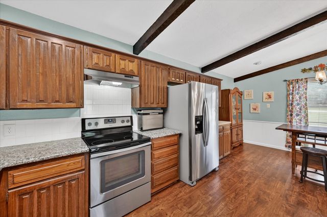 745 Carol Lane, Burleson, TX 76028