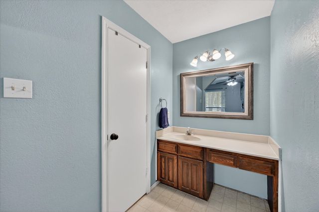 745 Carol Lane, Burleson, TX 76028