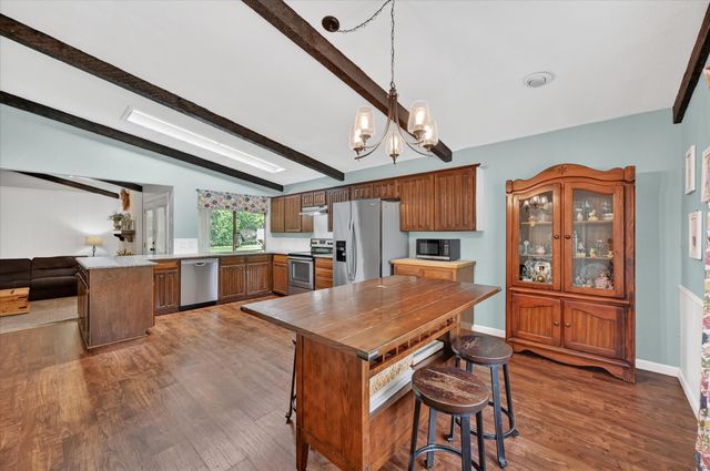 745 Carol Lane, Burleson, TX 76028