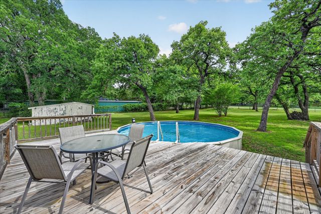 745 Carol Lane, Burleson, TX 76028