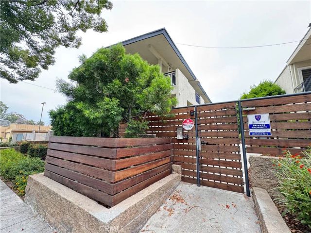 251 N Oakland Ave 6, Pasadena, CA 91101