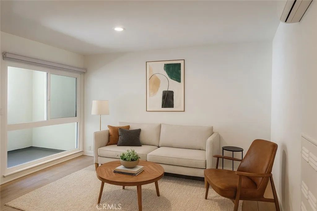 251 N Oakland Ave 6, Pasadena, CA 91101