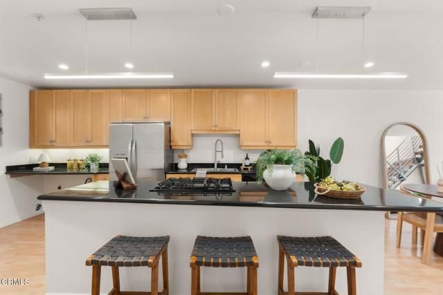 285 N Ventura Avenue 5, Ventura, CA 93001