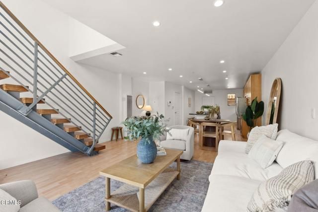 285 N Ventura Avenue 5, Ventura, CA 93001