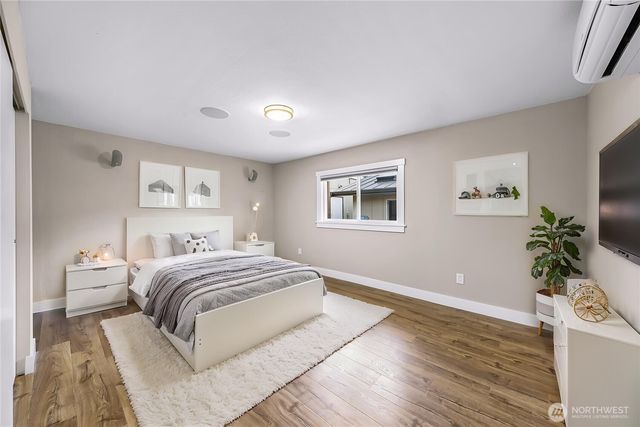 13325 Beverly Park Road, Lynnwood, WA 98087