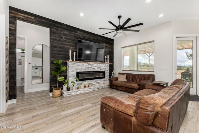 28725 N ANDY PERRY Drive, Florence, AZ 85132