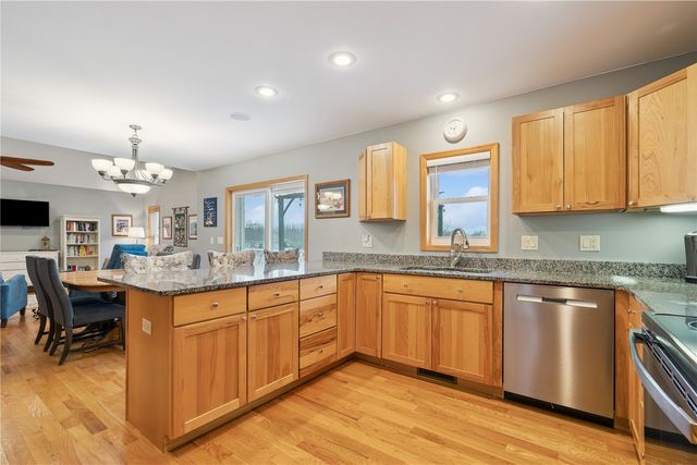 1101 Wood Lily Road, Solon, IA 52333